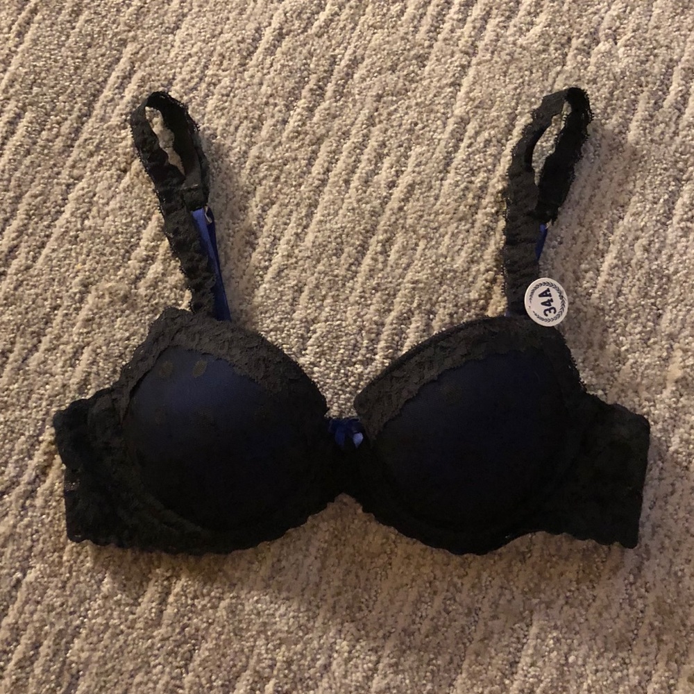 VINTAGE | Victoria’s Secret PINK Polka Dot Bra 34A